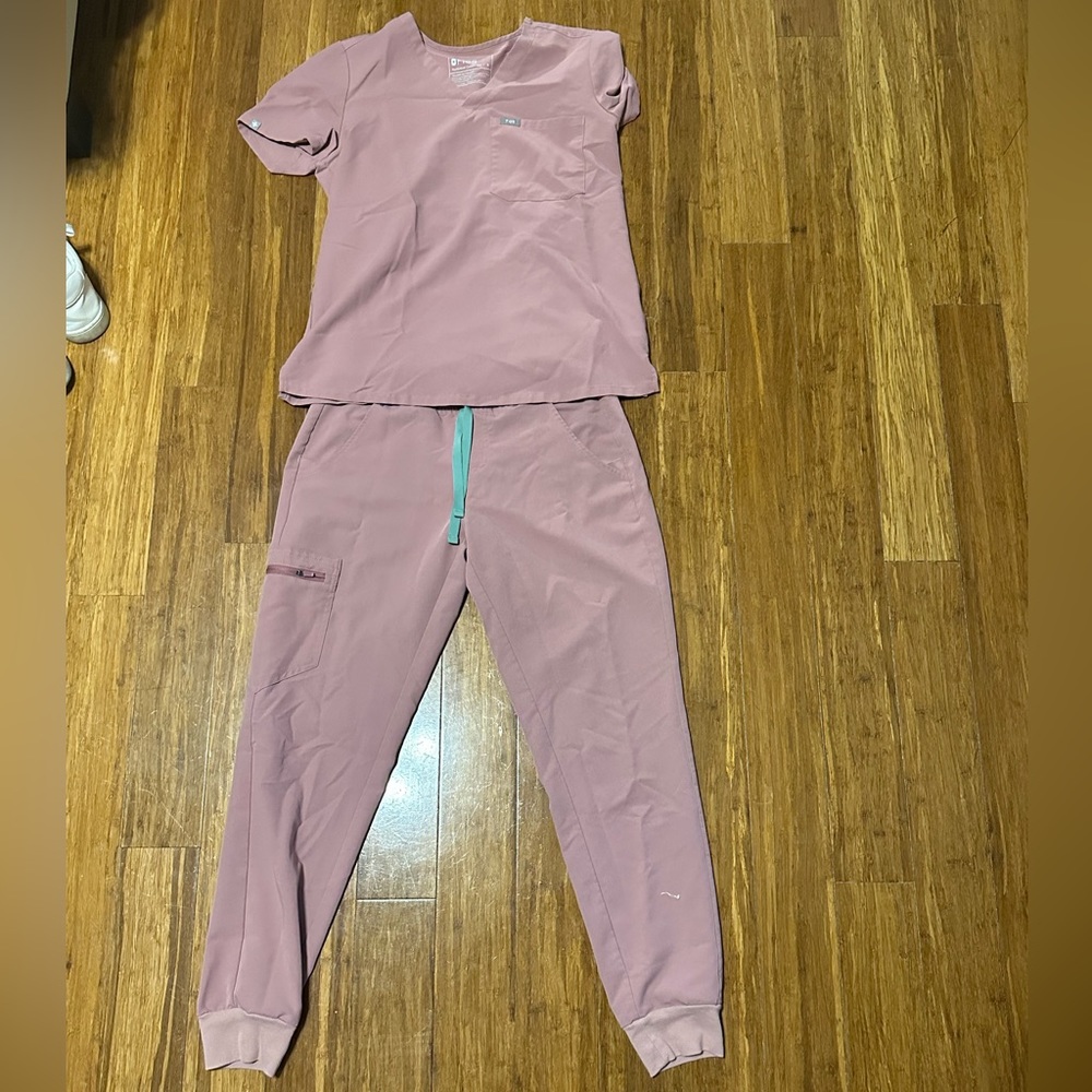 Figs scrubs!!